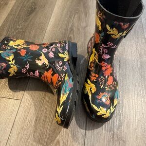 Nomad Floral Paisley Rubber Waterproof Ankle Boots Size 9